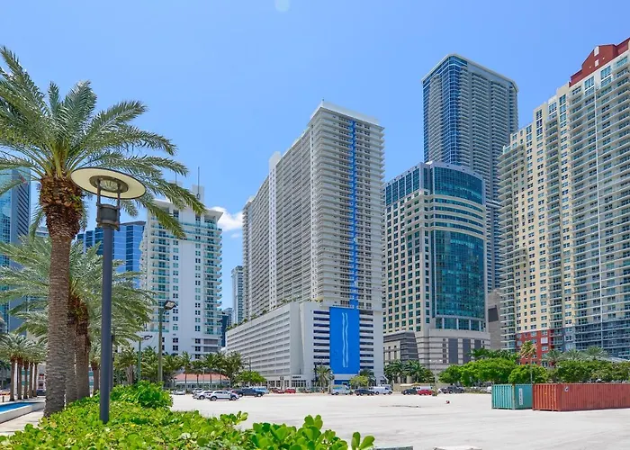 Fantastic 2Br Condo On 31St Floor Free Parking